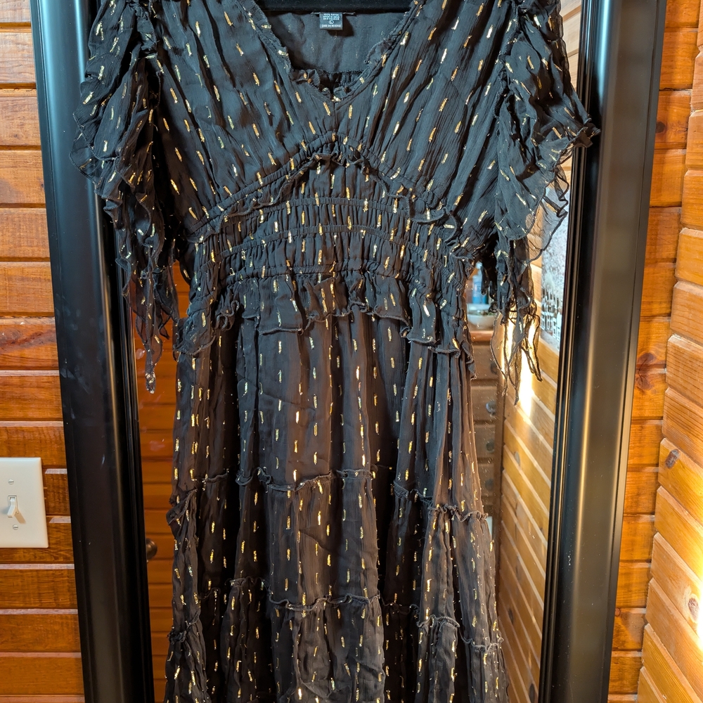 Black & Gold Flutter Sleeve Dress Sz Large